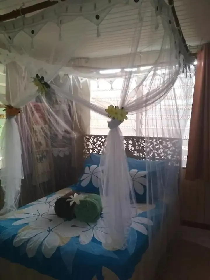 アヴァトル Chez Pilar Bed & Breakfast
